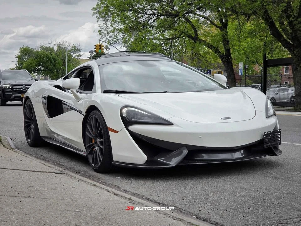 2016 McLaren 570S - Image 5 of 20