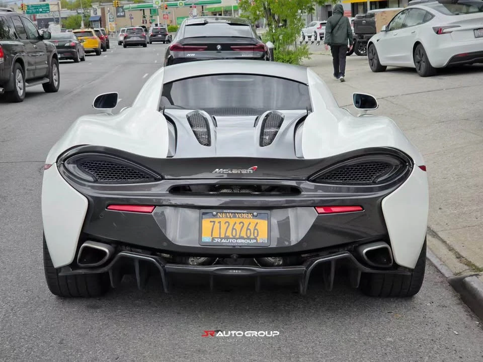 2016 McLaren 570S - Image 2 of 3