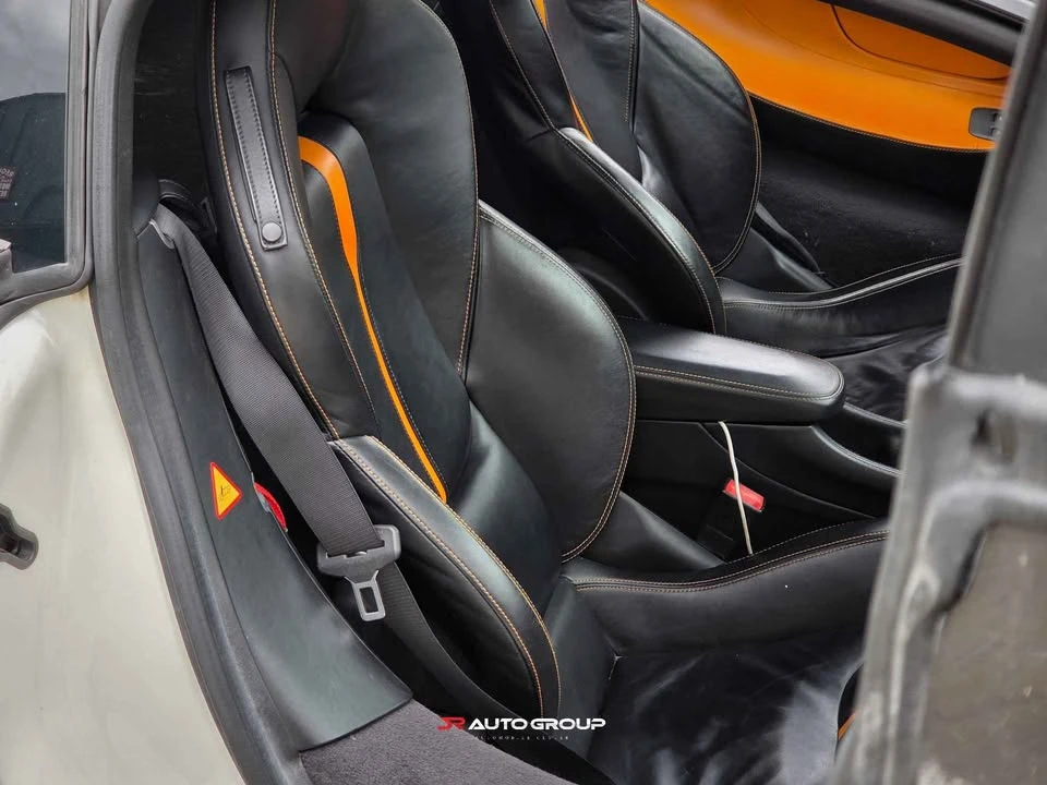 2016 McLaren 570S - Image 16 of 20