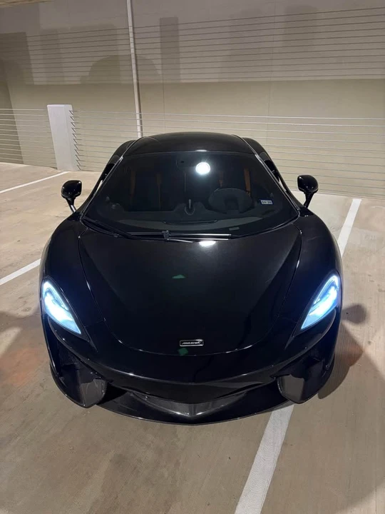 2016 McLaren 570S - Image 4 of 10