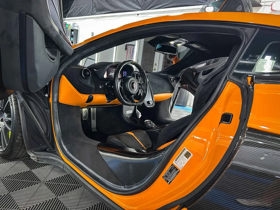 2016 McLaren 570S - Image 10 of 20