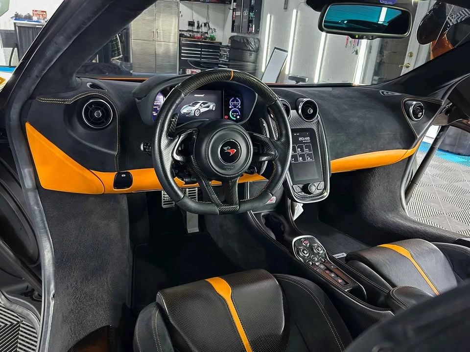 2016 McLaren 570S - Image 11 of 20