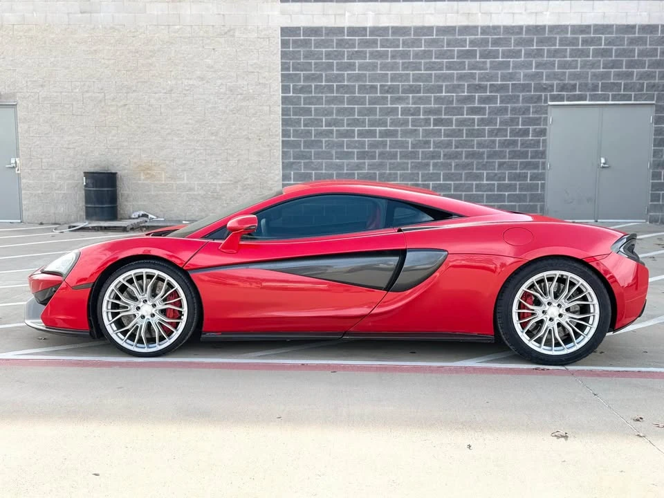 2016 McLaren 570S - Image 8 of 17