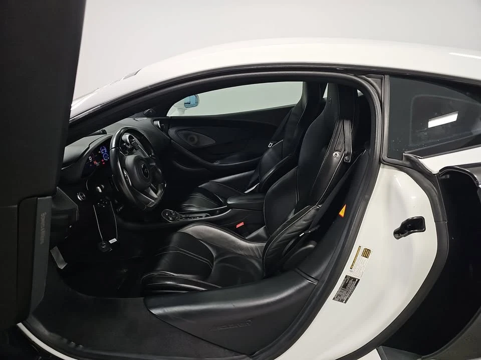 2016 McLaren 570S - Image 8 of 11