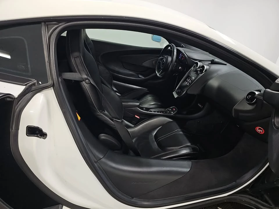 2016 McLaren 570S - Image 11 of 11