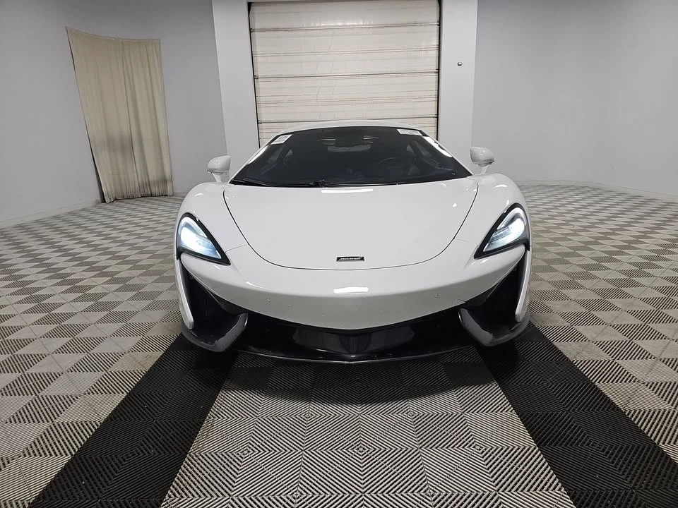 2016 McLaren 570S - Image 2 of 11