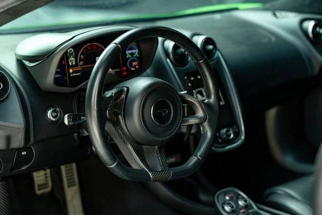 2016 McLaren 570S - Image 10 of 20