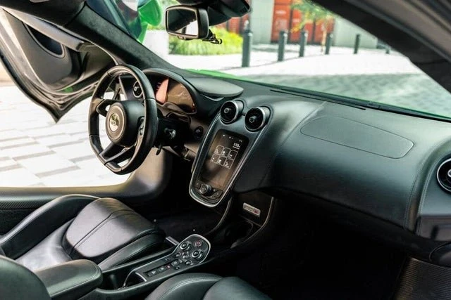 2016 McLaren 570S - Image 11 of 20