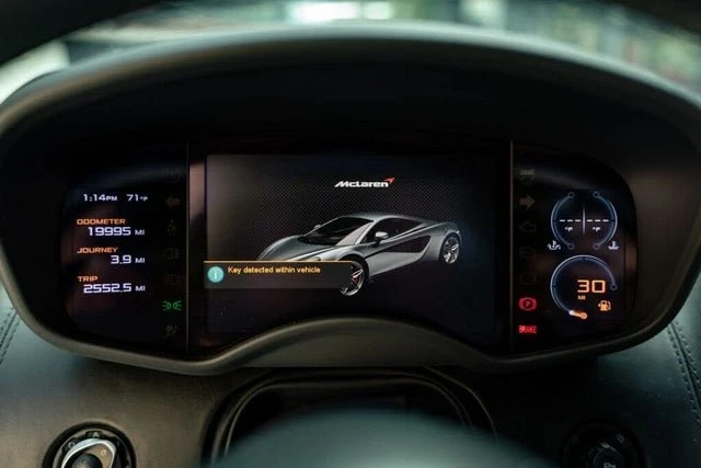 2016 McLaren 570S - Image 15 of 20