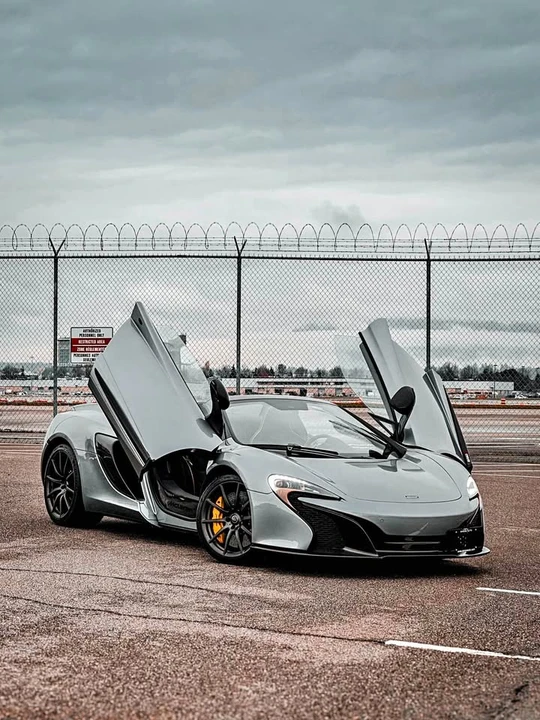 2016 McLaren 650S - Image 2 of 9