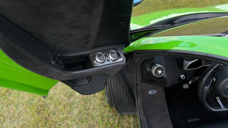 2016 McLaren 650S - Image 14 of 20