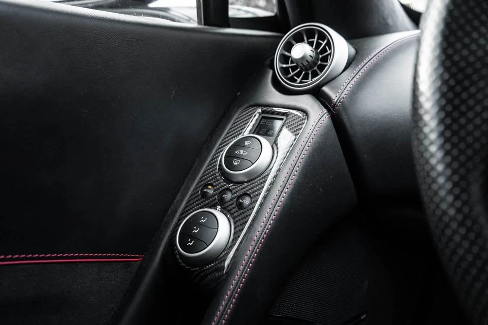 2016 McLaren 650S - Image 16 of 17
