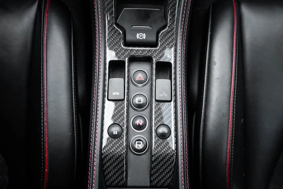 2016 McLaren 650S - Image 15 of 17