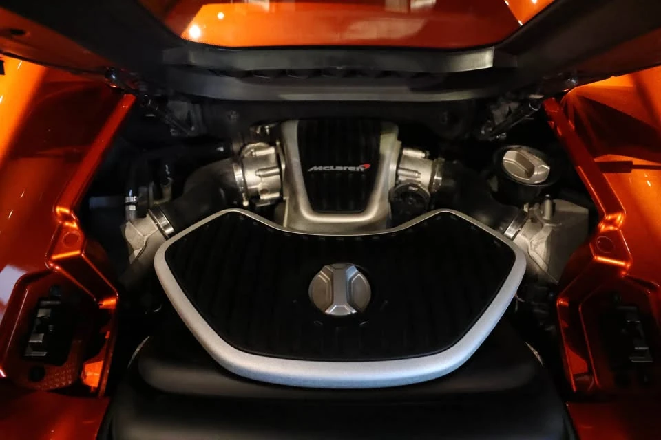 2016 McLaren 650S - Image 13 of 17
