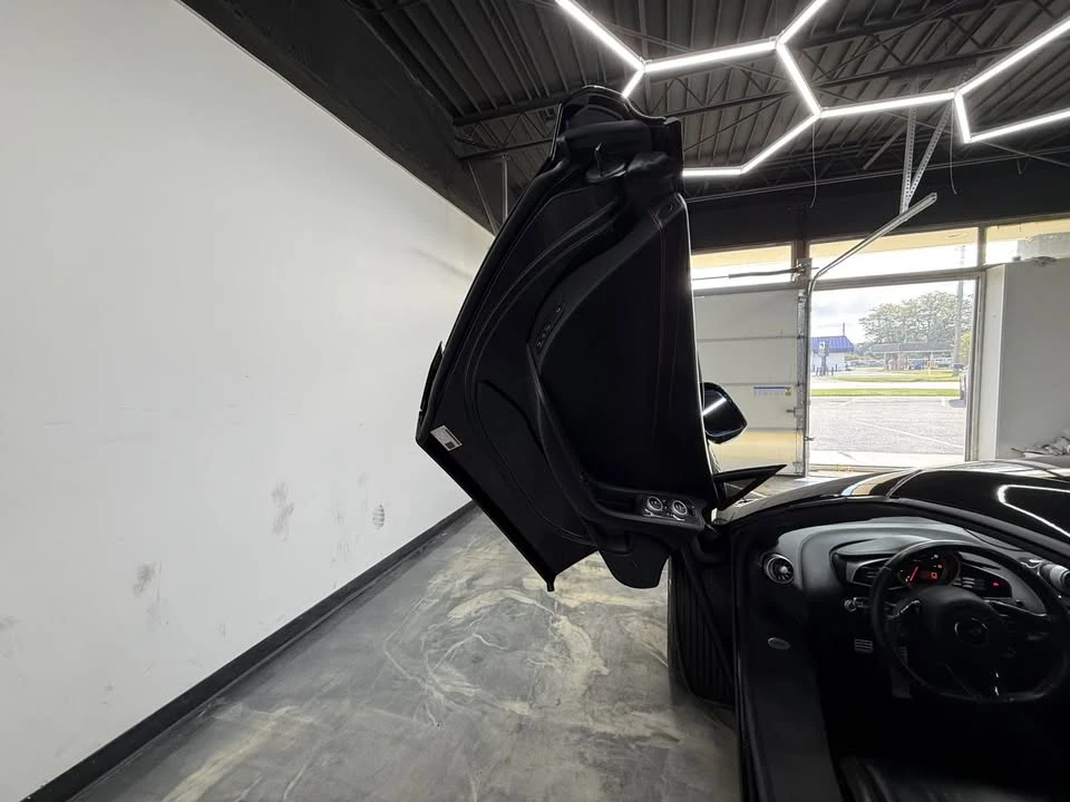 2016 McLaren 650S - Image 16 of 20
