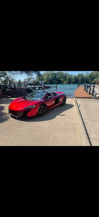 2016 McLaren - Image 4 of 20
