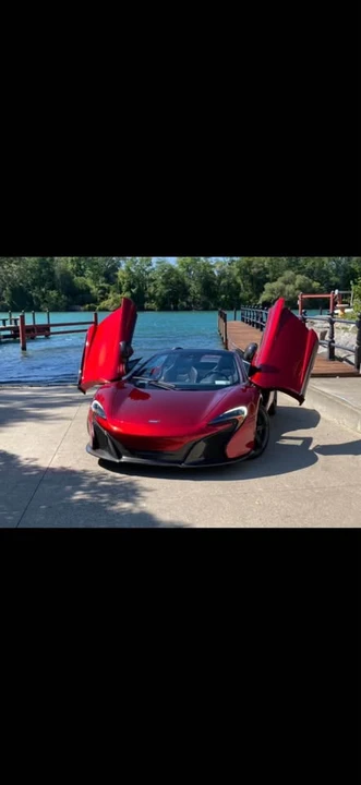 2016 McLaren - Image 2 of 20