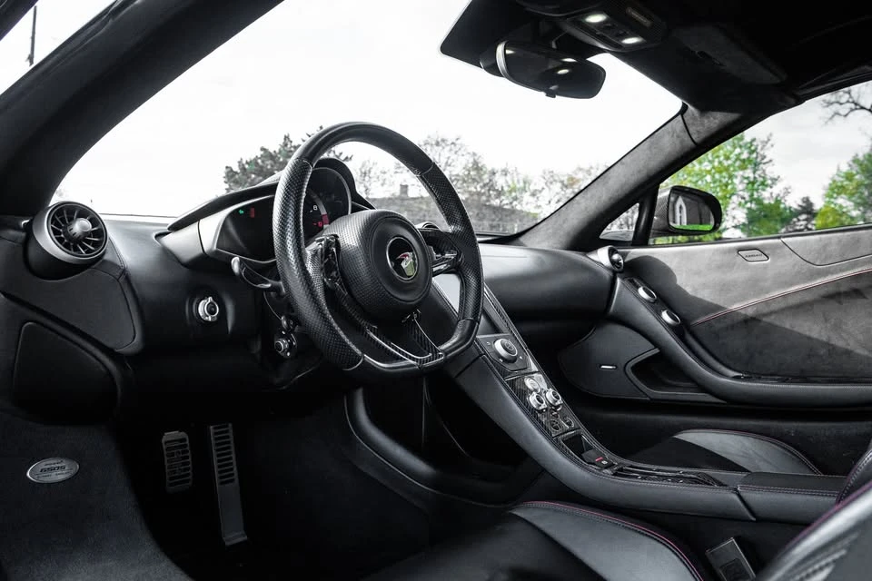 2016 McLaren 650S Spider - Image 10 of 19