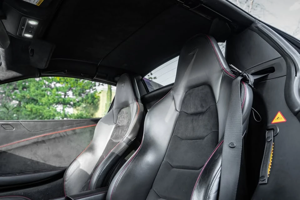 2016 McLaren 650S Spider - Image 11 of 19