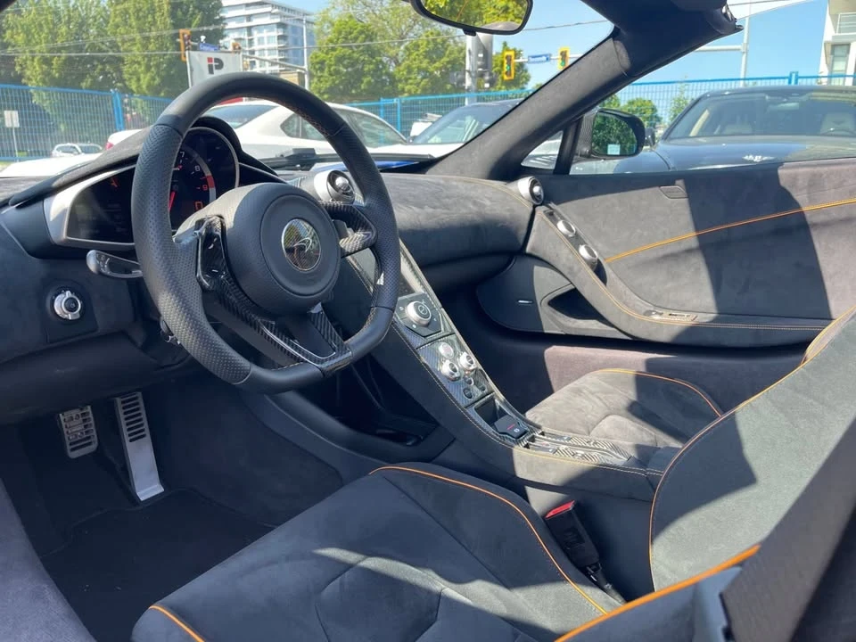 2016 McLaren 650S Spider - Image 14 of 18