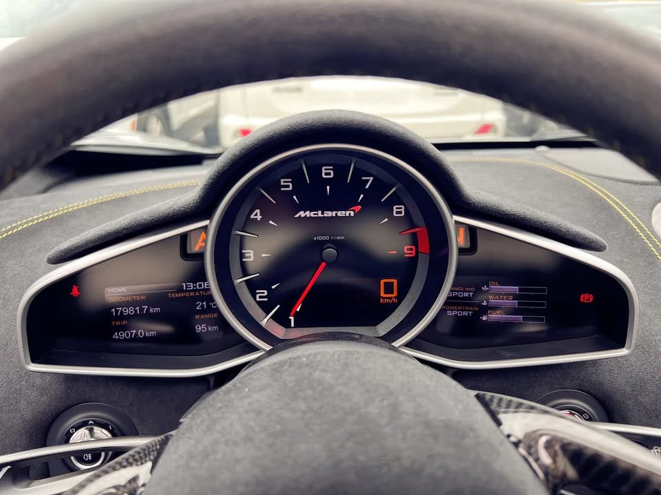 2016 McLaren 650S Spider - Image 9 of 20