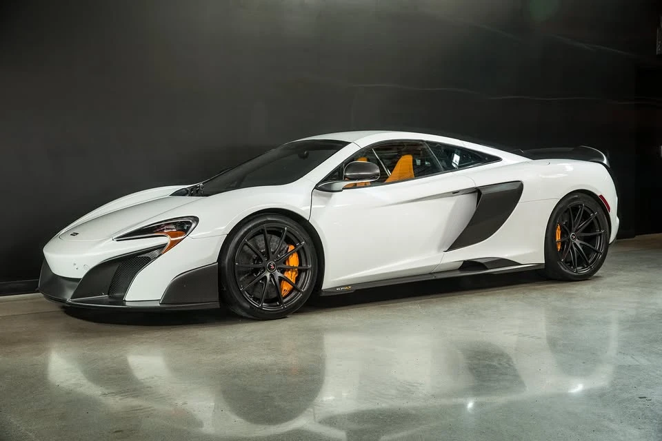 2016 McLaren 675LT Coupe - Image 2 of 20