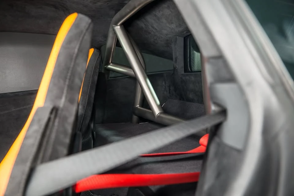 2016 McLaren 675LT Coupe - Image 18 of 20