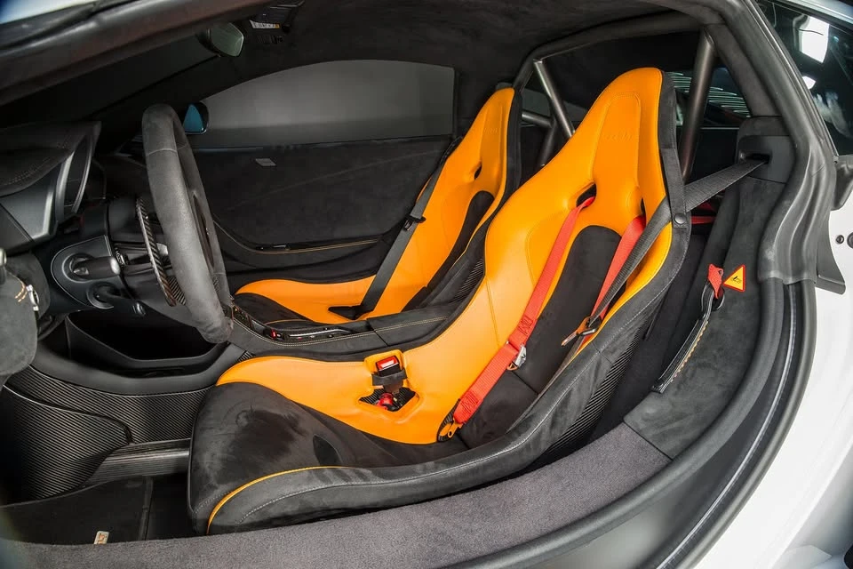 2016 McLaren 675LT Coupe - Image 16 of 20
