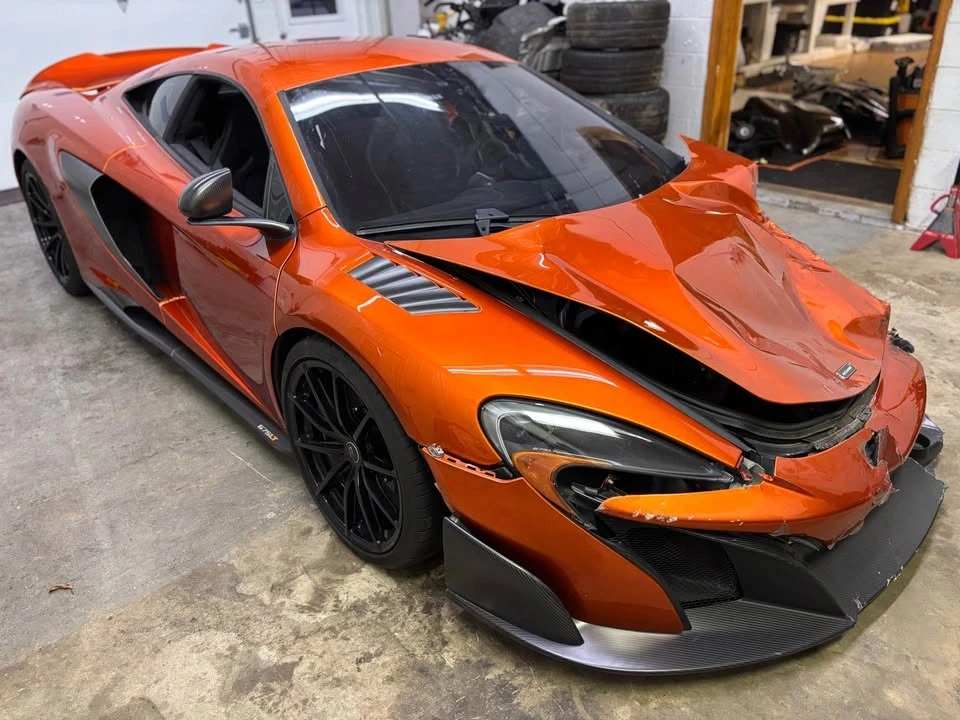 2016 McLaren 675LT - Image 2 of 11