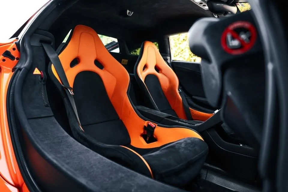 2016 McLaren 675LT - Image 16 of 18