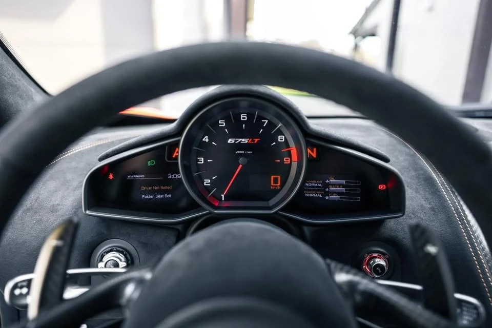 2016 McLaren 675LT - Image 12 of 18