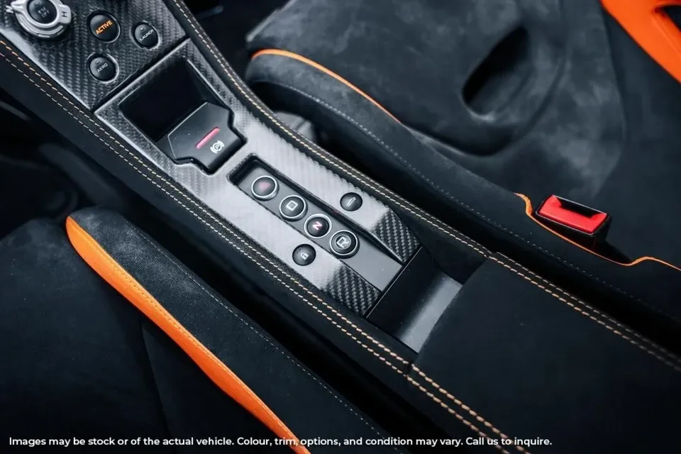 2016 McLaren 675LT Coupe - Image 11 of 15