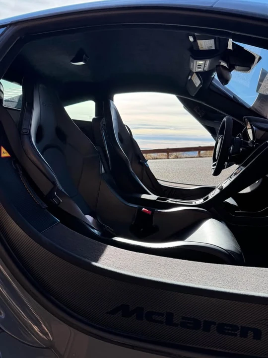 2016 McLaren 675LT - Image 17 of 20