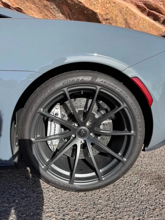 2016 McLaren 675LT - Image 16 of 20