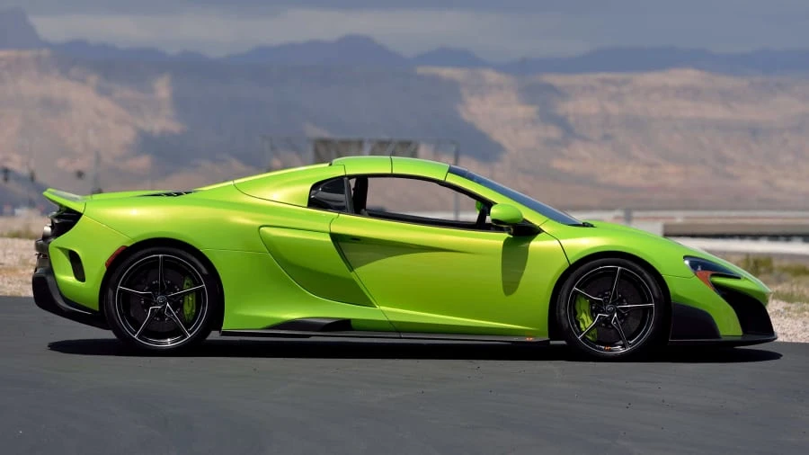 2016 McLaren 675LT Spider - Image 2 of 20