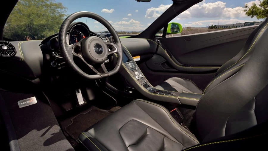 2016 McLaren 675LT Spider - Image 4 of 20