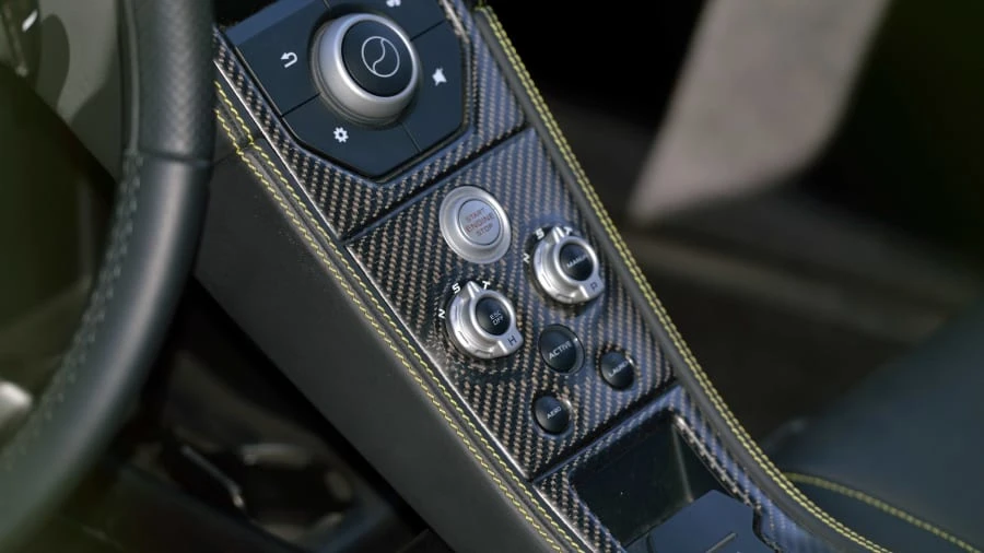 2016 McLaren 675LT Spider - Image 9 of 20