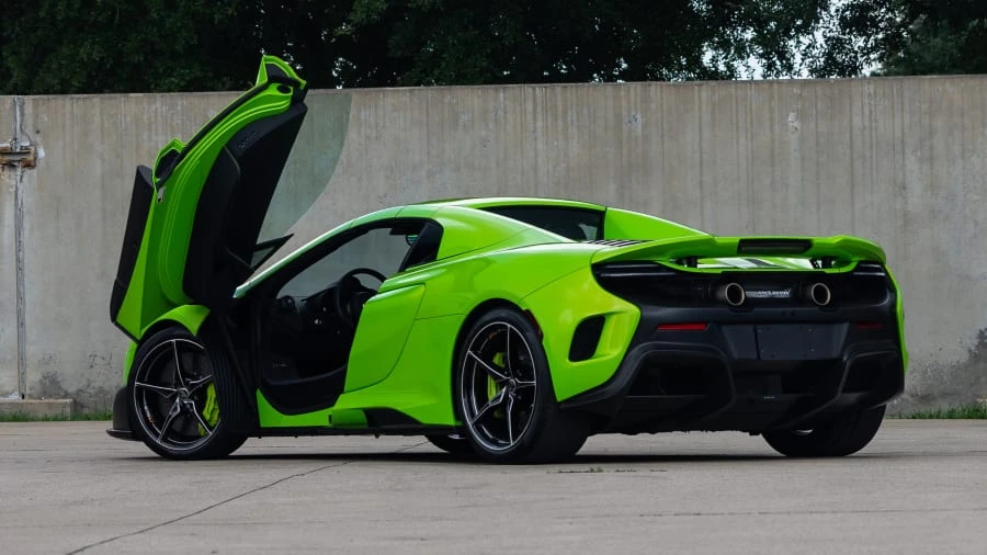 2016 McLaren 675LT Spider - Image 16 of 20