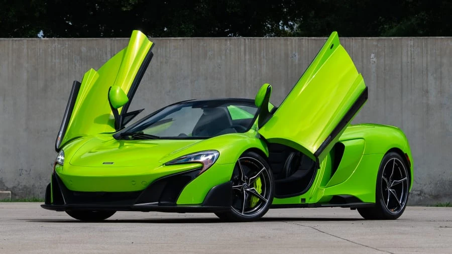 2016 McLaren 675LT Spider - Image 17 of 20
