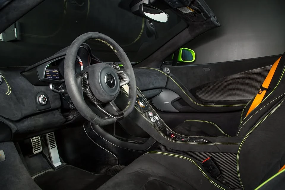 2016 McLaren 675LT Spider - Image 8 of 20