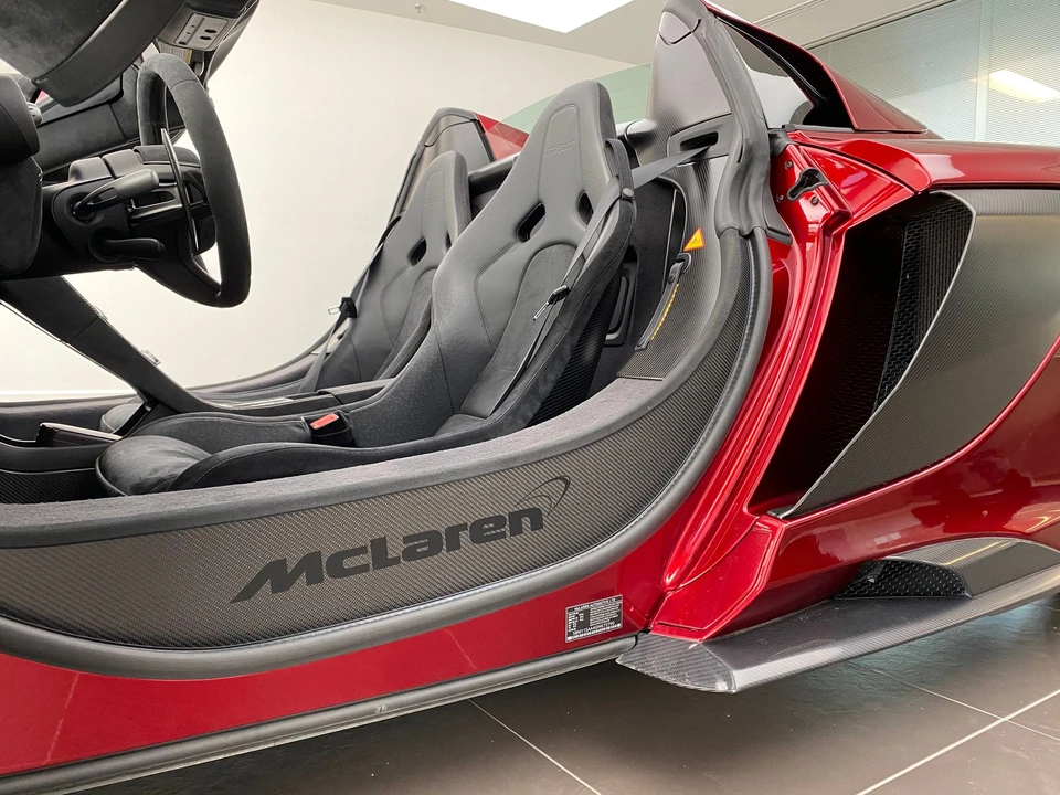 2016 McLaren 675LT Spider - Image 7 of 11