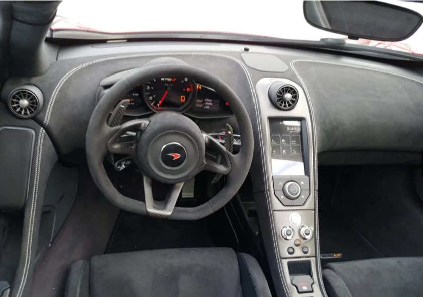 2016 McLaren 675LT Spider - Image 8 of 11