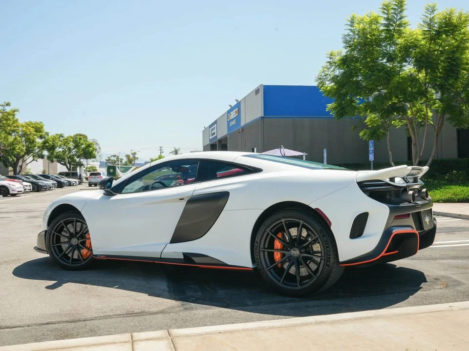 2016 McLaren 675LT - Image 2 of 18
