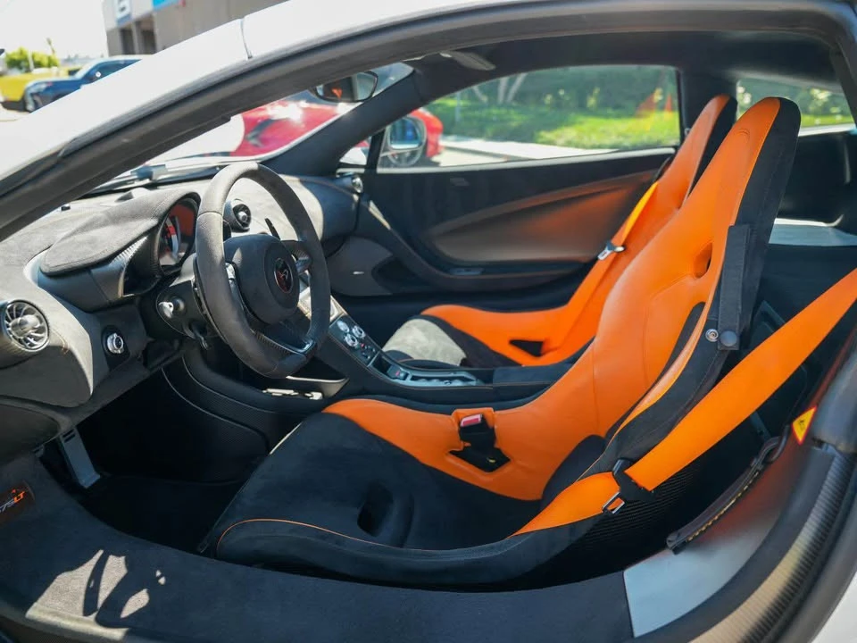 2016 McLaren 675LT - Image 5 of 8