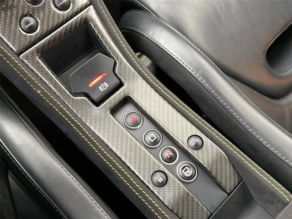 2016 McLaren 675LT Coupe - Image 18 of 20