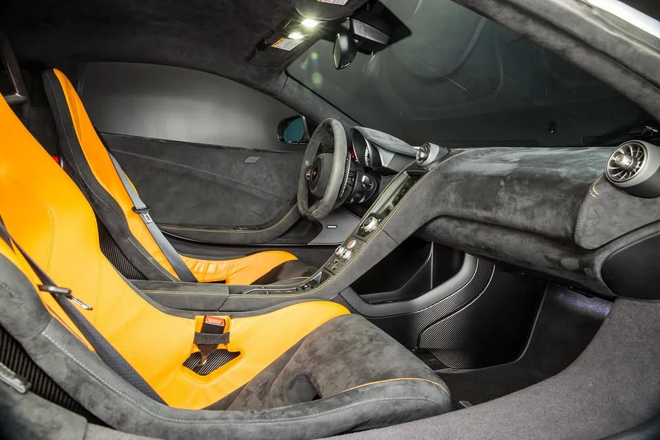 2016 McLaren 675LT Coupe - Image 18 of 20