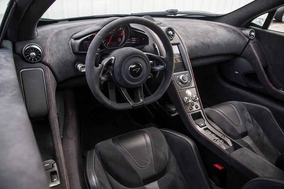2016 McLaren 675LT Coupe - Image 14 of 20