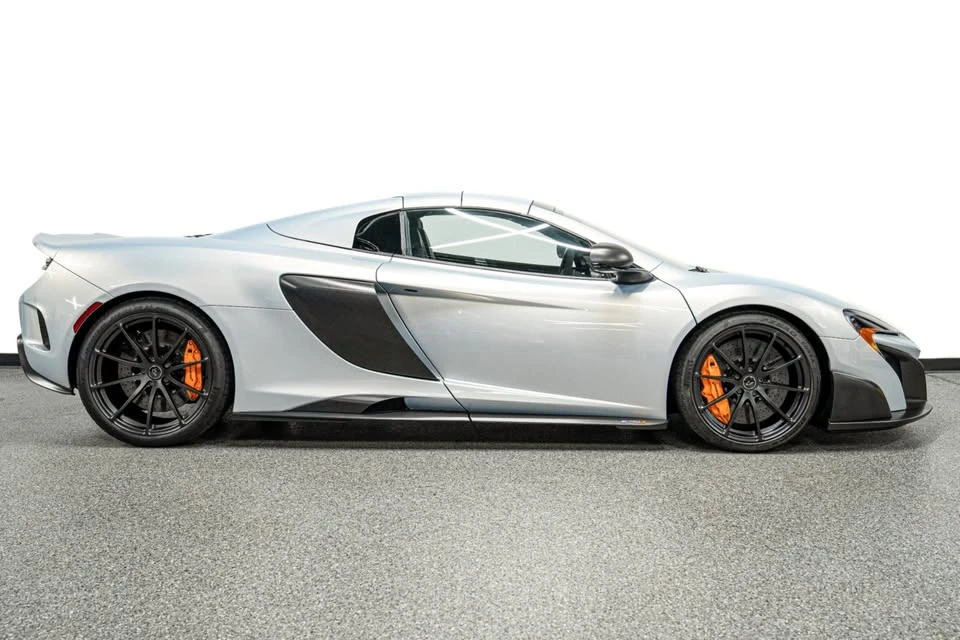 2016 McLaren 675LT Spider - Image 4 of 7