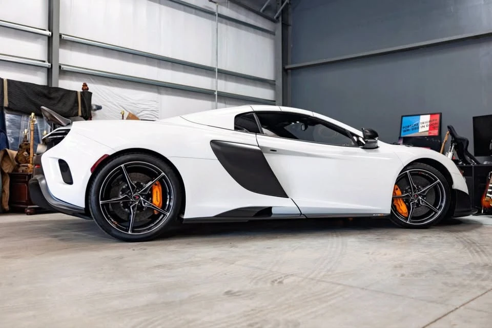 2016 McLaren 675LT Spider - Image 3 of 15