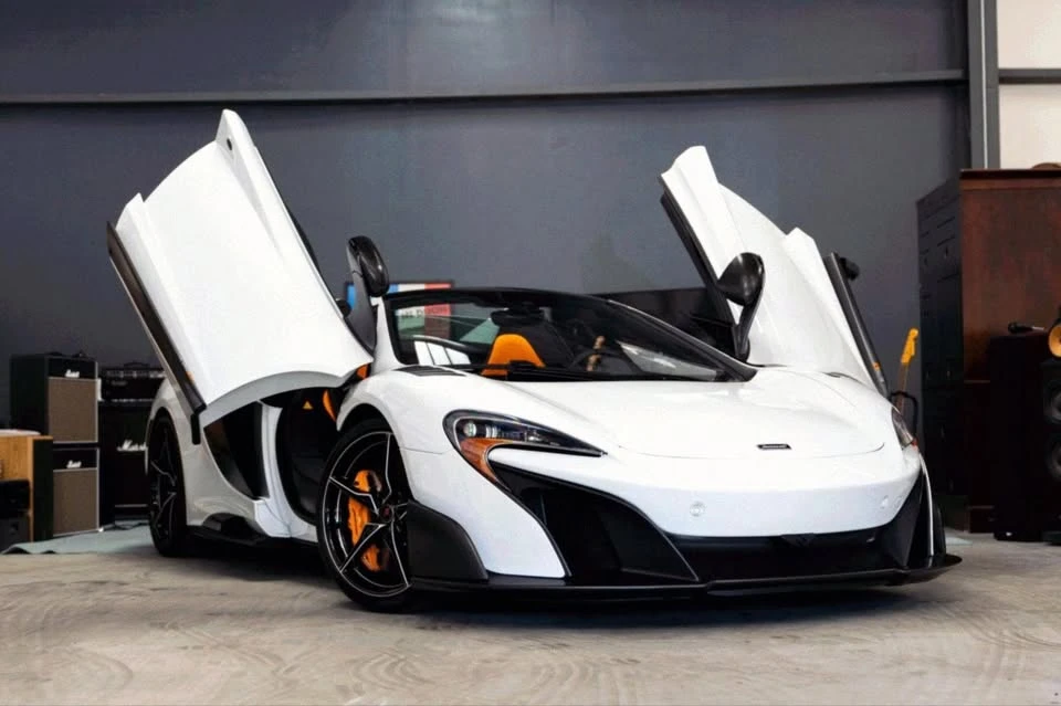 2016 McLaren 675LT Spider - Image 3 of 12